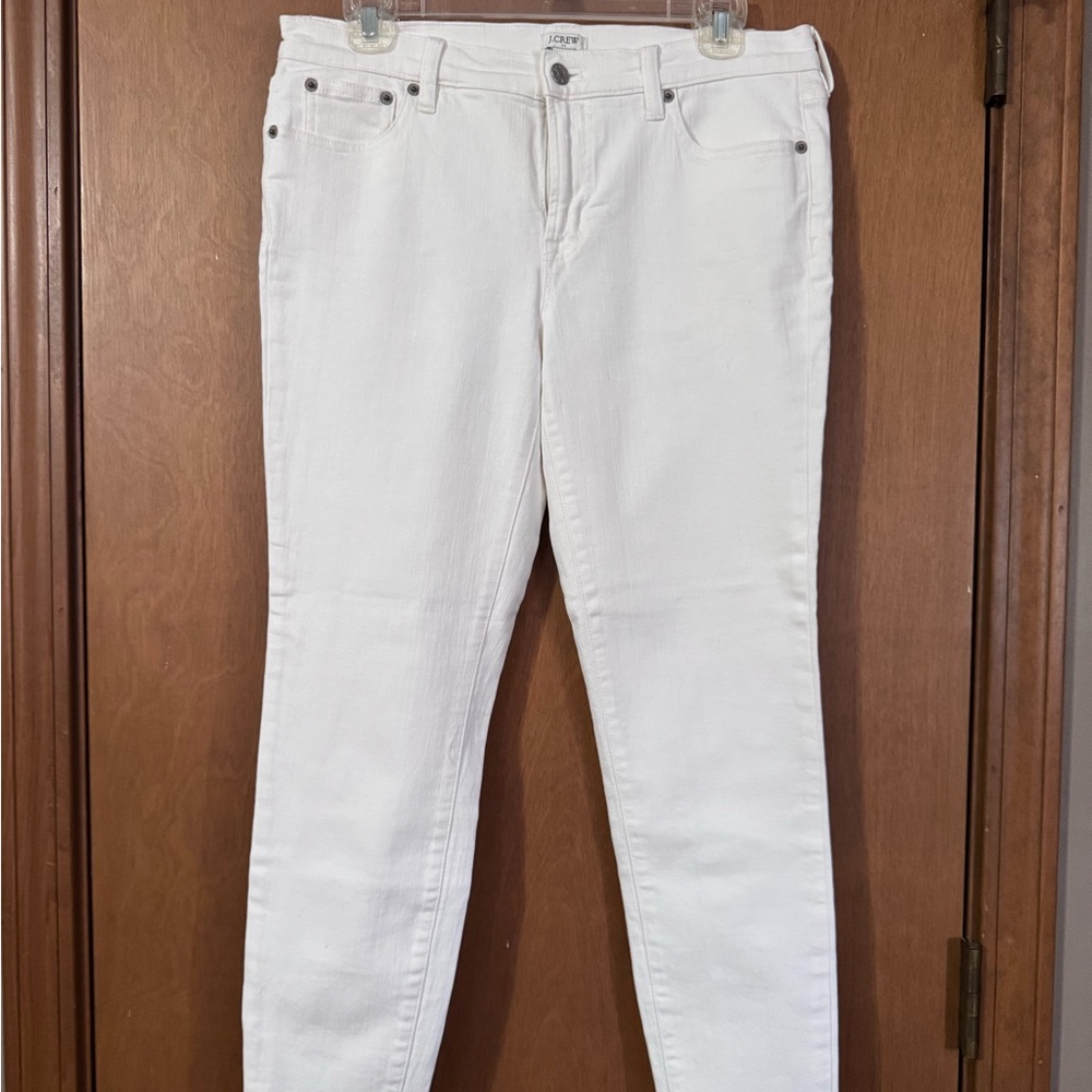 JCrew Women's White Jeans size 28. Ankle length with raw hem. Skinny fit